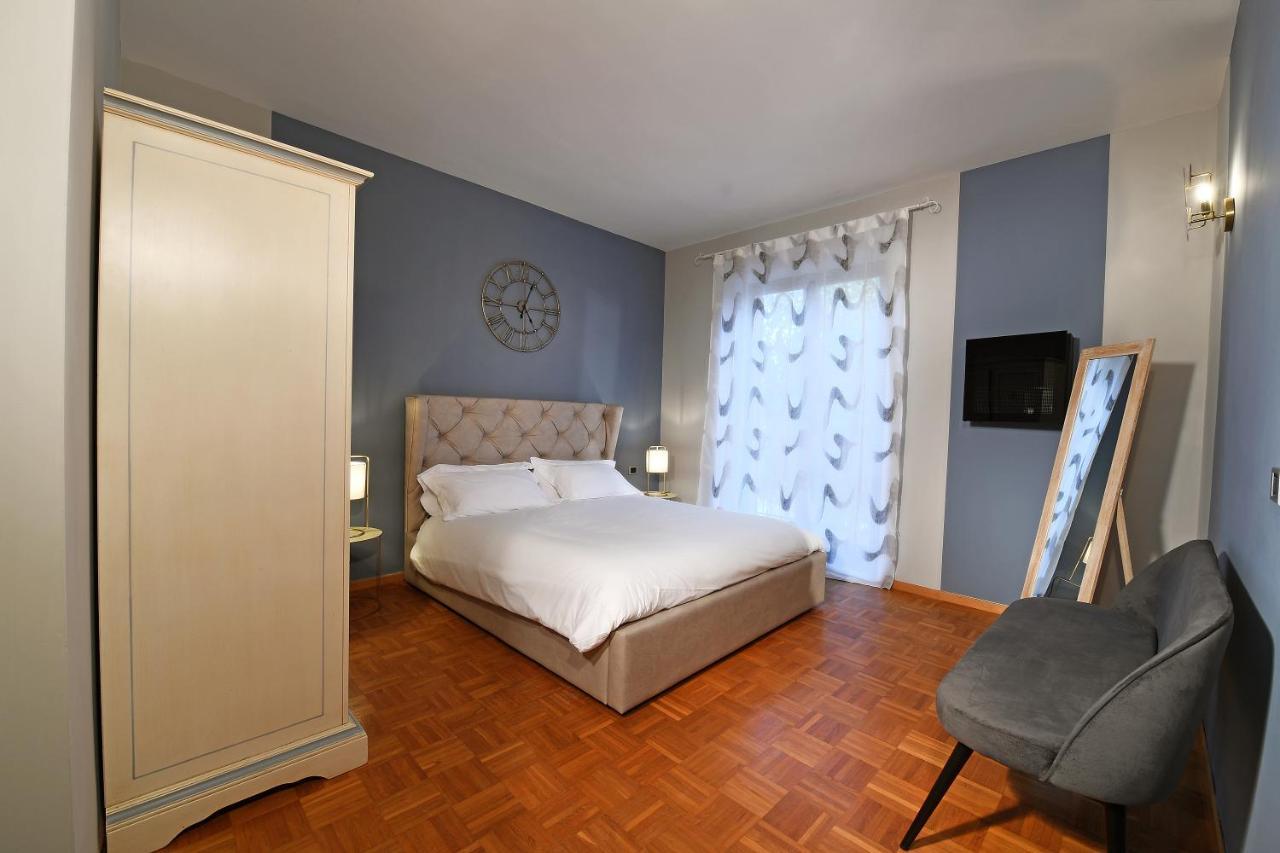 Panoramic Villa Garassino - Country Rooms And Fine Restaurant Treiso Dış mekan fotoğraf