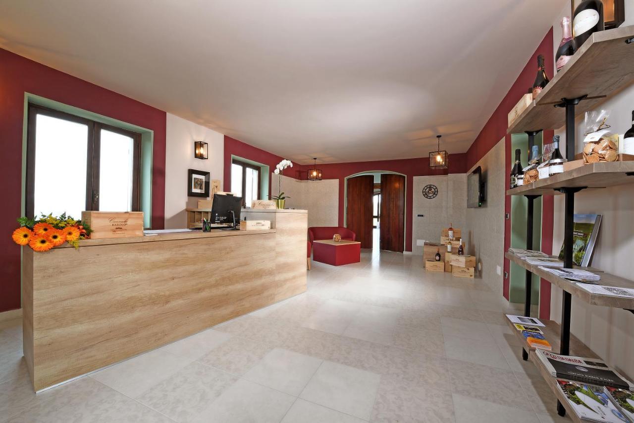 Panoramic Villa Garassino - Country Rooms And Fine Restaurant Treiso Dış mekan fotoğraf