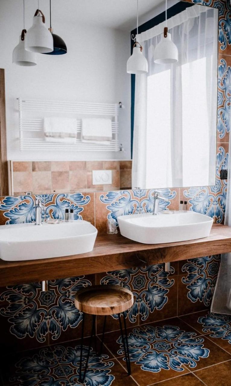 Panoramic Villa Garassino - Country Rooms And Fine Restaurant Treiso Dış mekan fotoğraf