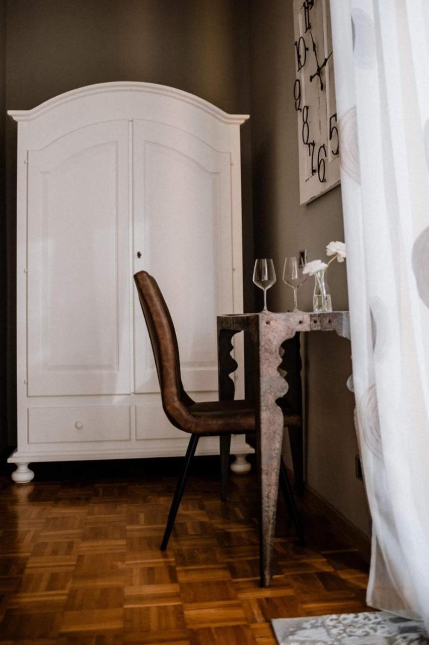 Panoramic Villa Garassino - Country Rooms And Fine Restaurant Treiso Dış mekan fotoğraf
